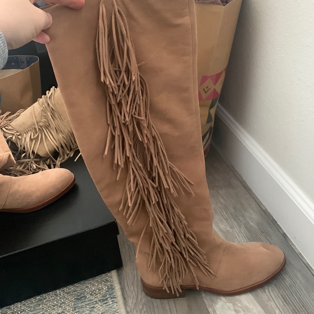 Fringe boots